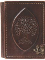 Notizbuch aus Leder mit aufgeprägtem Baum "Yggdrasil"